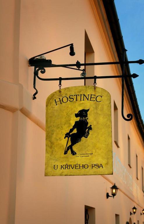Penzion U Kriveho Psa Frýdek-Místek Exteriör bild